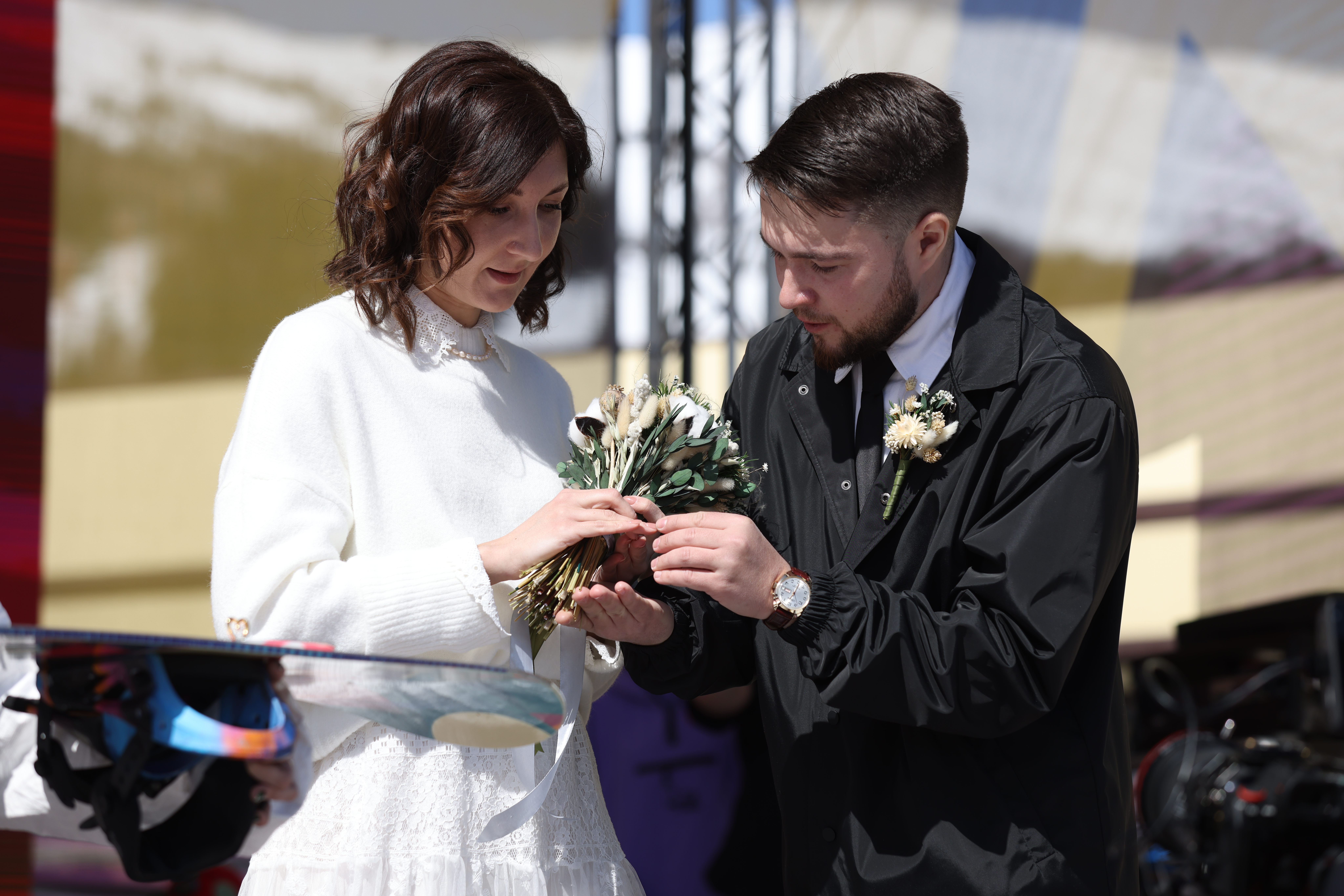 Две пары заключили брак на фестивале «ГрелкаФест – 2024» в Шерегеше